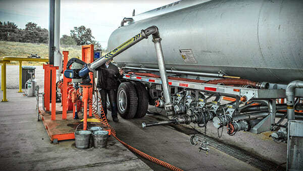 Truck Loading Arms: Your Efficient and Safe Loading Solution