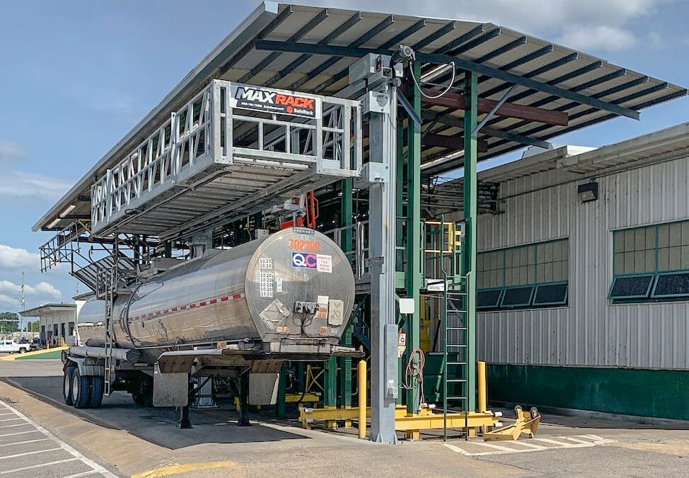 How the MaxRack Elevating Safety Cage Makes Tanker Truck Access Safer