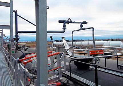 5 Essential Northern Platforms Products for Railcar Loading Safety 